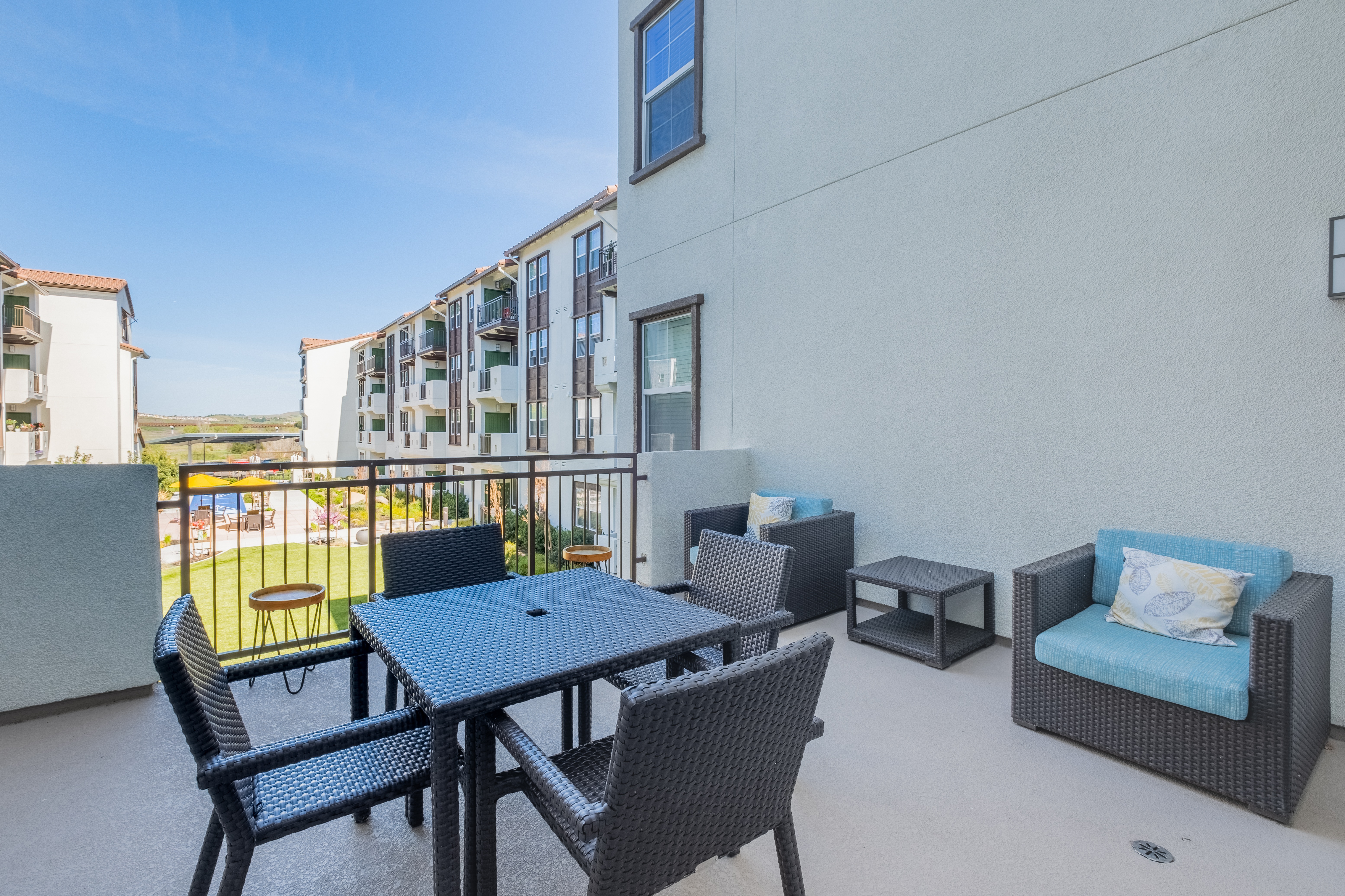 Deer Creek Apartments photo 4